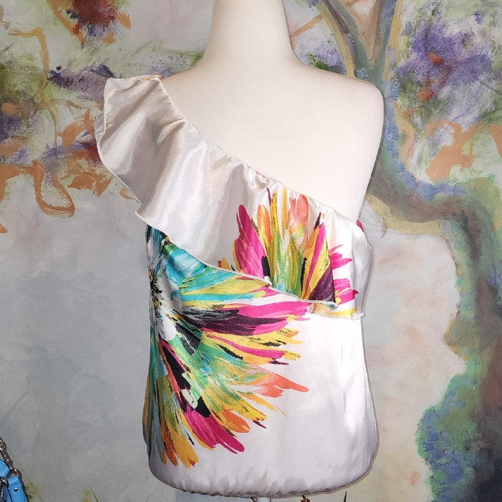 HeartSoul White Asymmetrical Ruffled Blouse - Picture 4 of 12